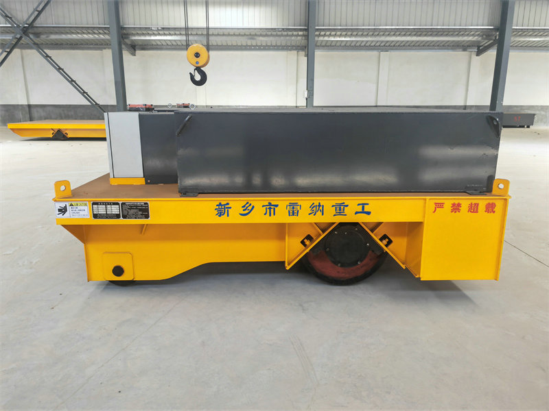 60トン重工業トライラー