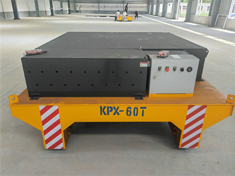 60トン重工業トライラー