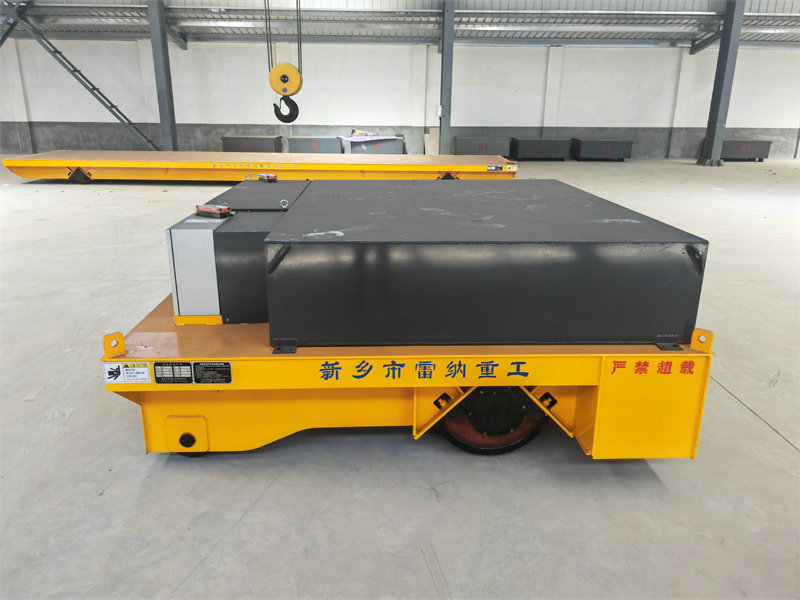 60トン重工業トライラー