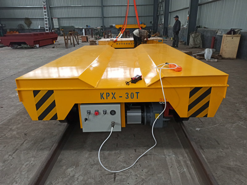 Battery-Powered 30T Rail Transfer Cart for Die and Mold Handling バッテリー駆動